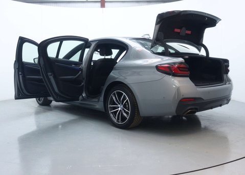 BMW 5 Series 2.0 530e 12kWh M Sport Saloon 4dr Petrol Plug-in Hybrid Steptronic Euro 6 ( 64