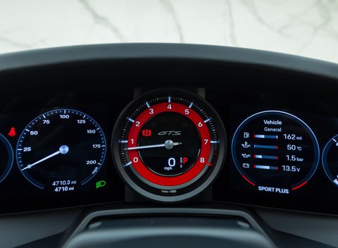 Porsche 911 Targa 4 GTS (992) 24