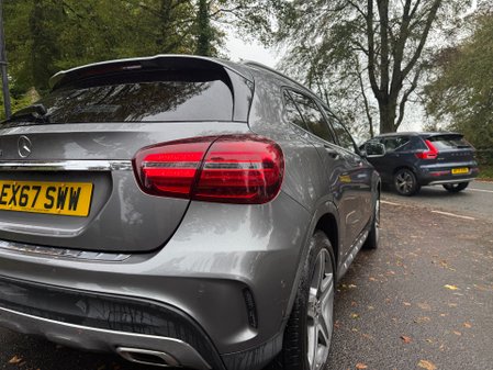 Mercedes-Benz GLA Class GLA 200 D AMG LINE PREMIUM 19