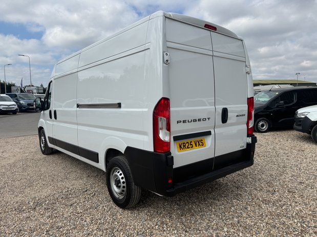 Peugeot Boxer LWB L3H2 Medium Roof Professional Sensors Air Con Cruise EURO 6 10