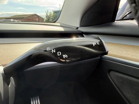 Tesla Model 3 (Dual Motor) Performance Saloon 4dr Electric Auto 4WDE (Performance Upgrade 36