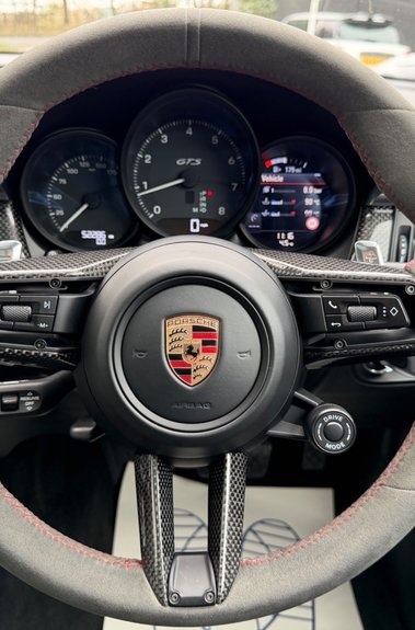 Porsche Macan GTS PDK -BURMESTER HIGH END -PAN ROOF -GTS SPORT PACK-PTV PLUS -£19K EXTRAS 