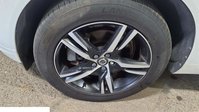 Volvo XC60 2.0 D4 R-Design SUV 5dr Diesel Auto AWD Euro 6 (s/s) (190 ps) 4