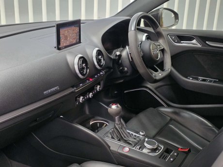 Audi RS3 2.5 TFSI GPF Saloon 4dr Petrol S Tronic quattro Euro 6 (s/s) (400 ps) 22