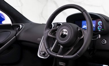 McLaren 570S Spider 14