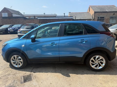 Vauxhall Crossland X 1.2 Turbo ecoTEC SE SUV 5dr Petrol Manual Euro 6 3