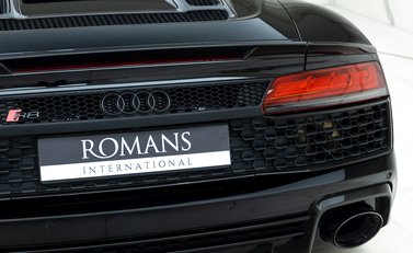 Audi R8 Spyder V10 Performance Carbon Black 23