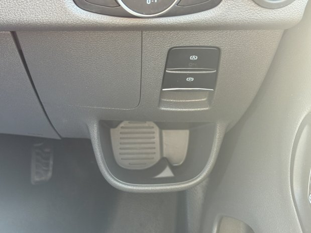 Ford Transit AUTO MWB L2H2 Medium Roof Trend 350 Air Con Sensors EURO 6 NO VAT 23