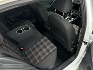 Volkswagen Golf GTI PERFORMANCE TSI DSG 52