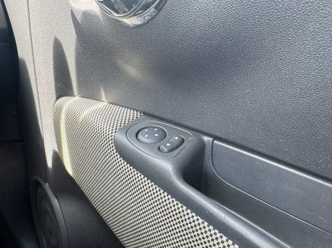 Fiat 500 1.2 Lounge Euro 5 (s/s) 3dr 13