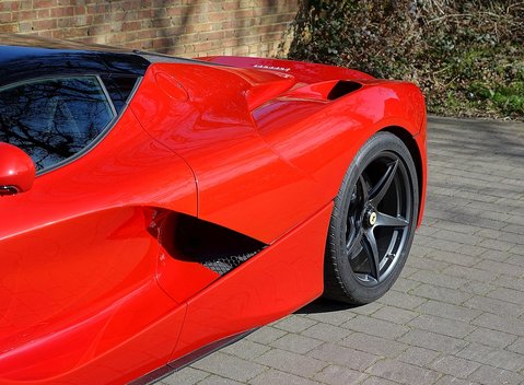 Ferrari LaFerrari 22