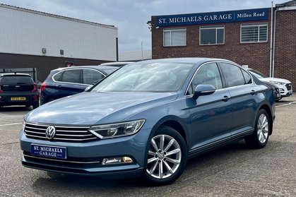 Volkswagen Passat 2.0 Passat SE Business TDI BlueMotion Technology 4dr