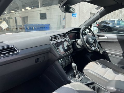 Volkswagen Tiguan 2.0 TDI R-Line SUV 5dr Diesel DSG Euro 6 (s/s) (150 ps) 14