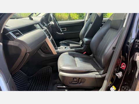 Land Rover Discovery Sport 2.0 Discovery Sport HSE TD4 Auto 4WD 5dr 7