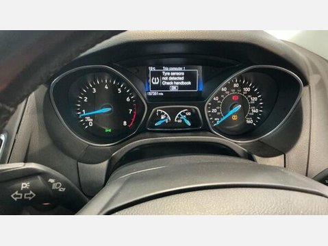 Ford Focus 1.0T EcoBoost Titanium Euro 6 (s/s) 5dr 7