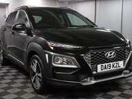 Hyundai KONA PREMIUM 30