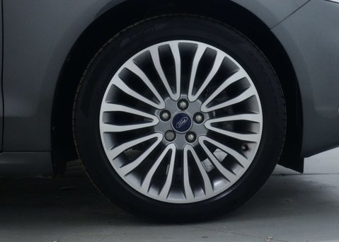 Ford Mondeo 2.0 Mondeo Titanium Edition HEV Auto 5dr 15