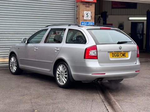 Skoda Octavia 1.8 TSI Laurin & Klement Estate 5dr Petrol Manual Euro 5 (160 ps) 24