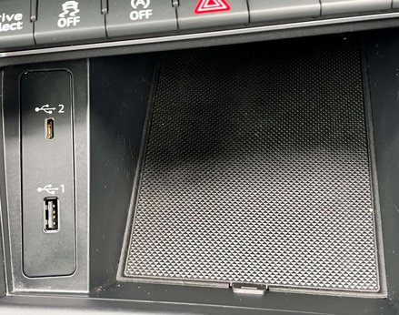 Audi Q3 1.5 Q3 S Line 35 TFSI Semi-Auto 5dr 56