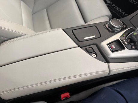 BMW M5 4.4 V8 DCT Euro 6 (s/s) 4dr 11