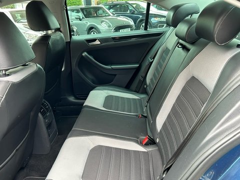 Volkswagen Jetta GT TDI BLUEMOTION TECHNOLOGY 11