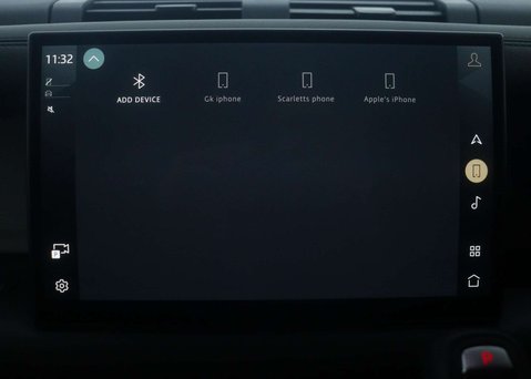 Land Rover Defender 3.0 Defender X-Dynamic HSE D MHEV A 4WD 5dr 32