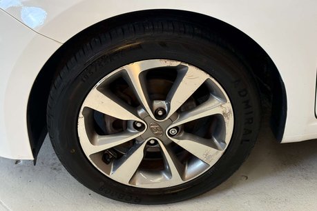 Hyundai i20 1.2 Blue Drive SE Hatchback 5dr Petrol Manual Euro 6 (s/s) (84 ps) 17