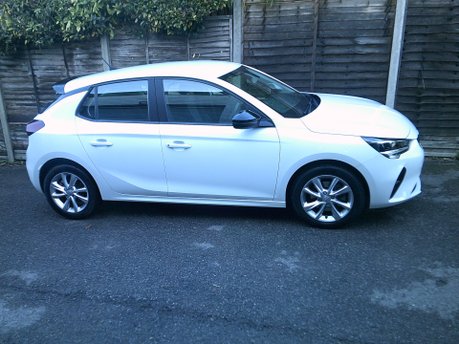 Vauxhall Corsa SE NAV PREMIUM ONLY 12,000 MILES FROM NEW 4