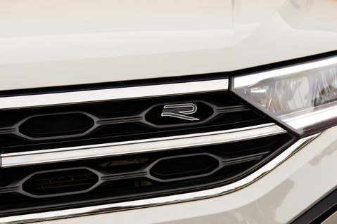 Volkswagen T-Roc R-LINE TSI 6