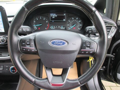 Ford Fiesta 1.1 Ti-VCT Zetec Euro 6 (s/s) 5dr 17