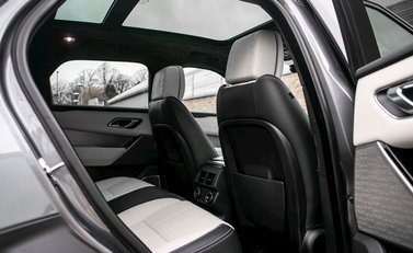 Land Rover Range Rover Velar R-Dynamic HSE Urban 14