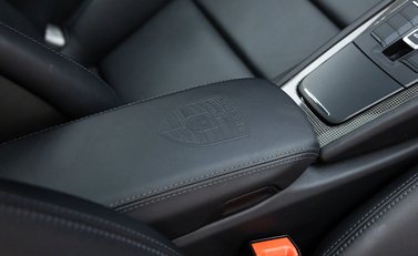 Porsche 911 Carrera 4 GTS (991.2) 31