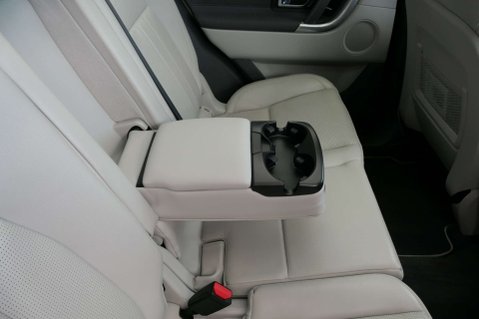 Land Rover Discovery Sport 2.0 Discovery Sport HSE Si4 Auto 4WD 5dr 22