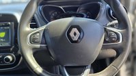 Renault Captur 1.5 dCi ENERGY Iconic SUV 5dr Diesel EDC Euro 6 (s/s) (90 ps) 34