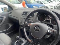 Volkswagen Polo SE TSI 8