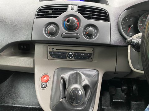 Renault Kangoo 1.5 ML19 TD dCi FWD L2 H1 3dr 22