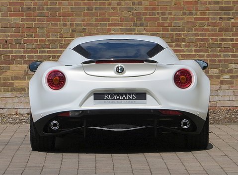 Alfa Romeo 4C Launch Edition 7
