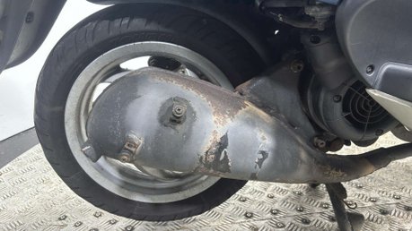 Piaggio Fly 2011 RUNNING PROJECT BIKE SPARES OR REPAIR 125CC SCOOTER 10