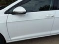 Volkswagen Golf 1.6 Golf SE Nav TDI BlueMotion Technology 5dr 48