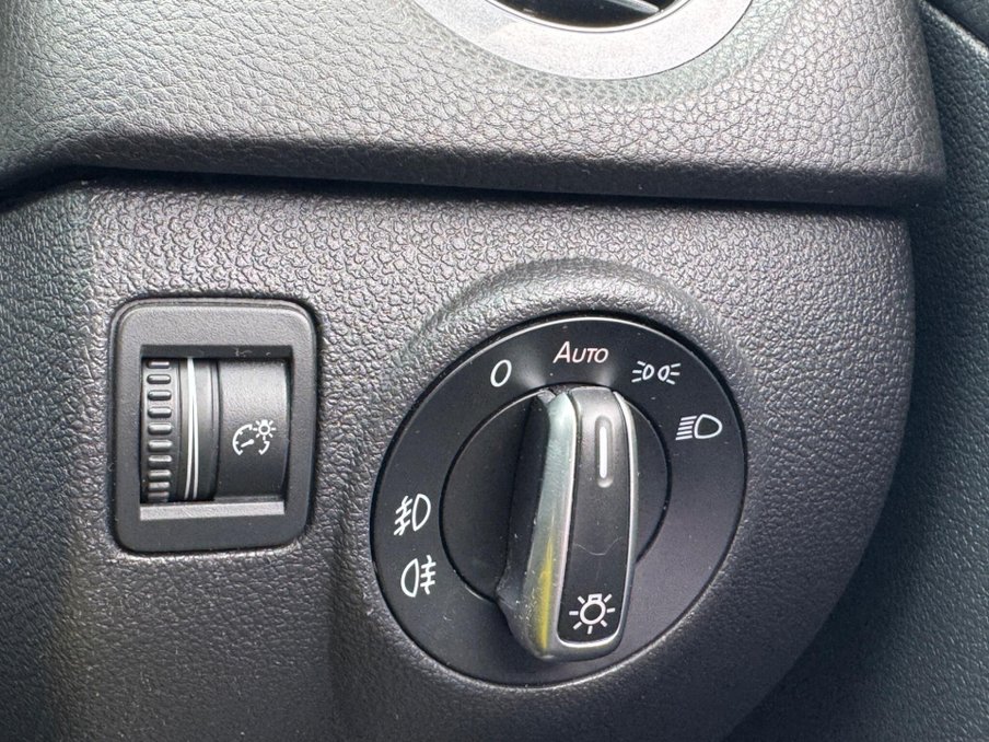 2014 Volkswagen Tiguan — image 29