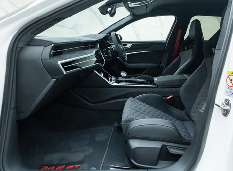 Audi RS6 Avant GT 23