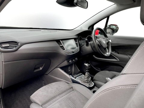 Vauxhall Crossland 1.5 Turbo D Ultimate SUV 5dr Diesel Manual Euro 6 (s/s) (110 ps) Air Con - 15