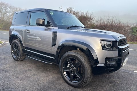 Land Rover Defender 90 D250 Hard Top SE MHEV 5