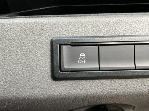 Volkswagen Transporter T30 TDI P/V STARTLINE 33