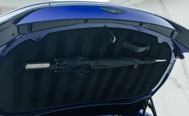 Aston Martin V8 Vantage ROADSTER 40