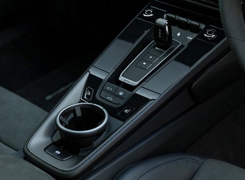 Porsche 911 (992) Carrera GTS 19