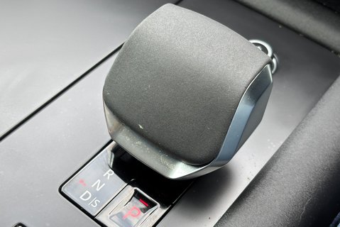 Land Rover Discovery D300 SE MHEV Auto 4WD Euro 6 SUV (300ps) 40