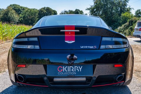 Aston Martin Vantage S V12 Manual 22