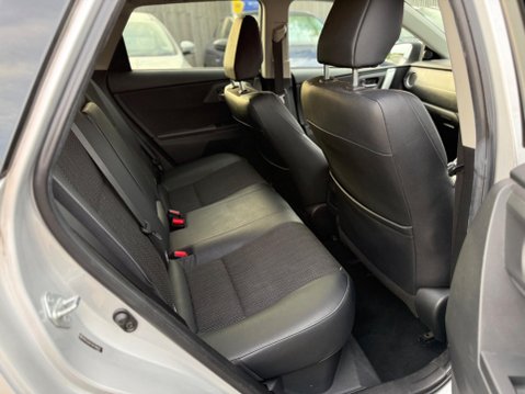 Toyota Auris 1.8 VVT-h Excel Touring Sports CVT Euro 5 (s/s) 5dr 15