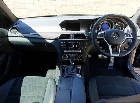 Mercedes-Benz C Class C63 AMG Black Series 24